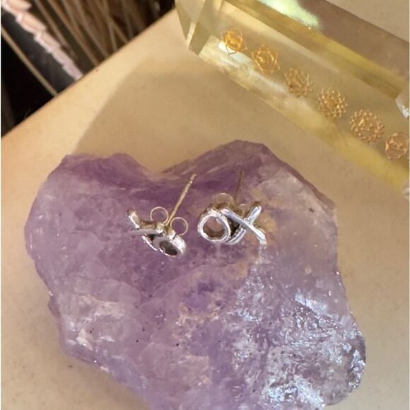 XO Sterling Silver Hugs And Kisses Stud Earrings - Picture 3 of 5